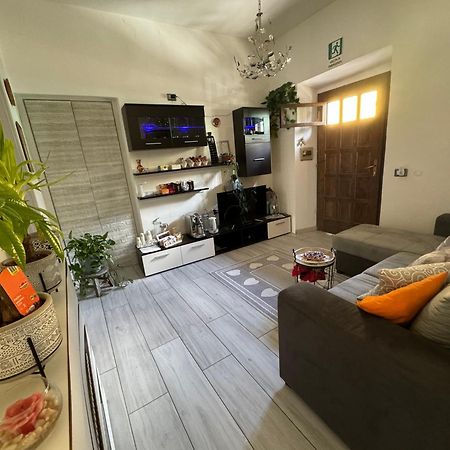 Отель Casa L'Aquila Комо Экстерьер фото
